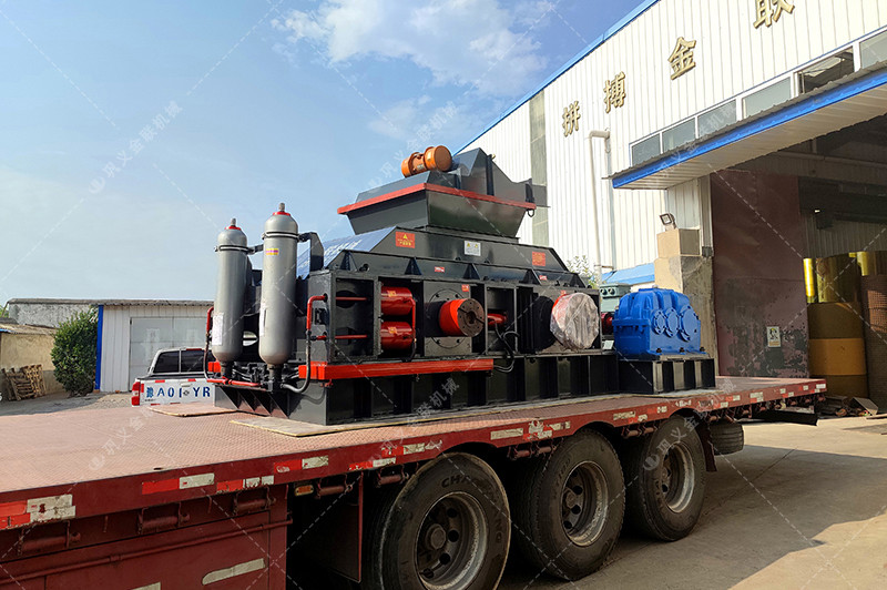 對(duì)輥式破碎機(jī)|對(duì)輥破碎機(jī)|對(duì)輥破碎機(jī)價(jià)格|河南雙輥破碎機(jī)生產(chǎn)廠家與報(bào)價(jià) 對(duì)輥式破碎機(jī)|對(duì)輥破碎機(jī)|對(duì)輥破碎機(jī)價(jià)格|河南雙輥破碎機(jī)生產(chǎn)廠家與報(bào)價(jià)